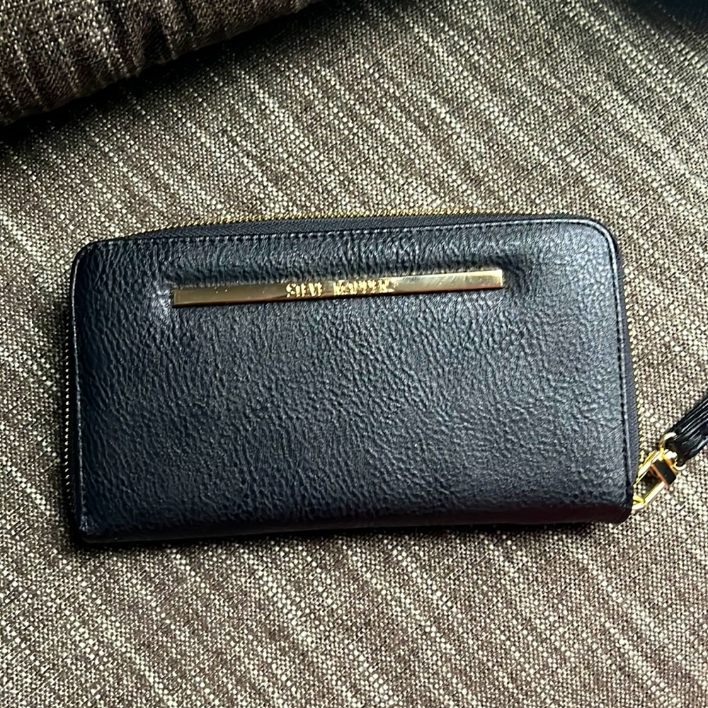 Wristlet